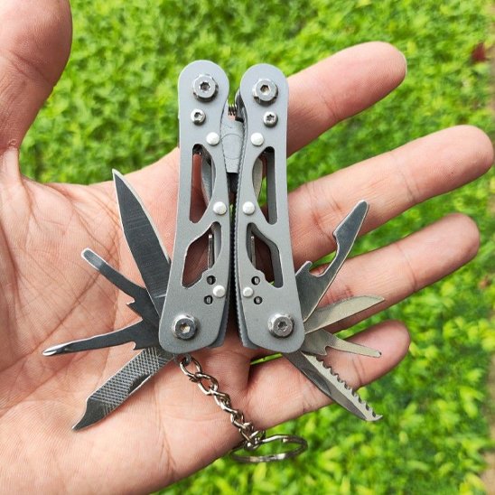 Couteau de survie 